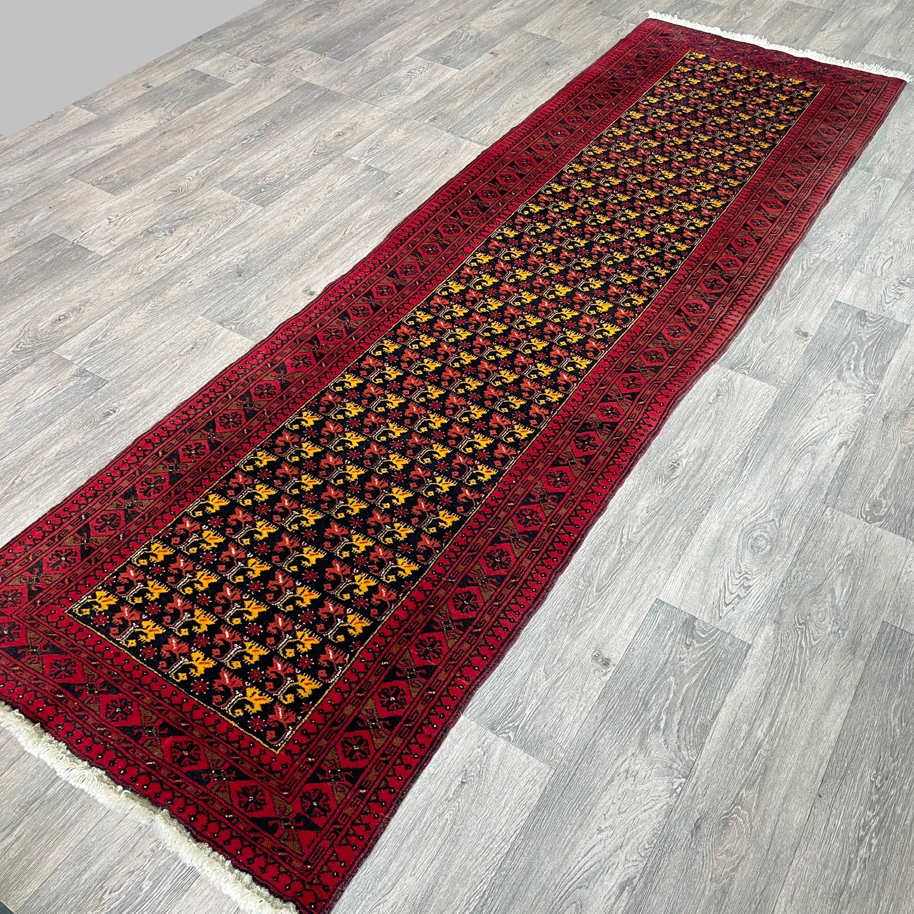 297 x 88 cm | Afghan Ersari Runner