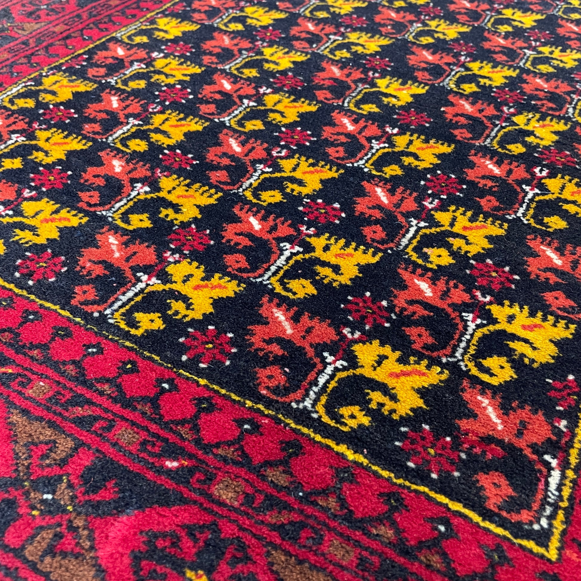 297 x 88 cm | Afghan Ersari Runner