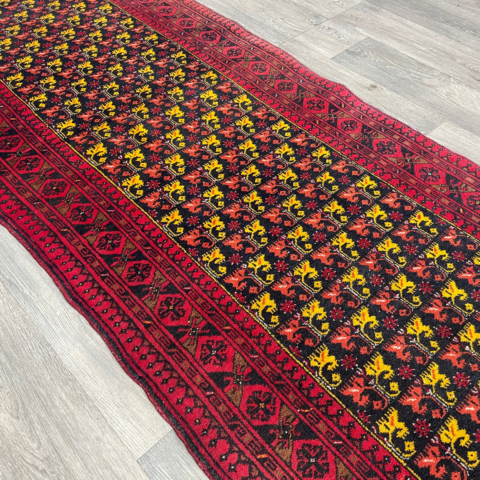 297 x 88 cm | Afghan Ersari Runner