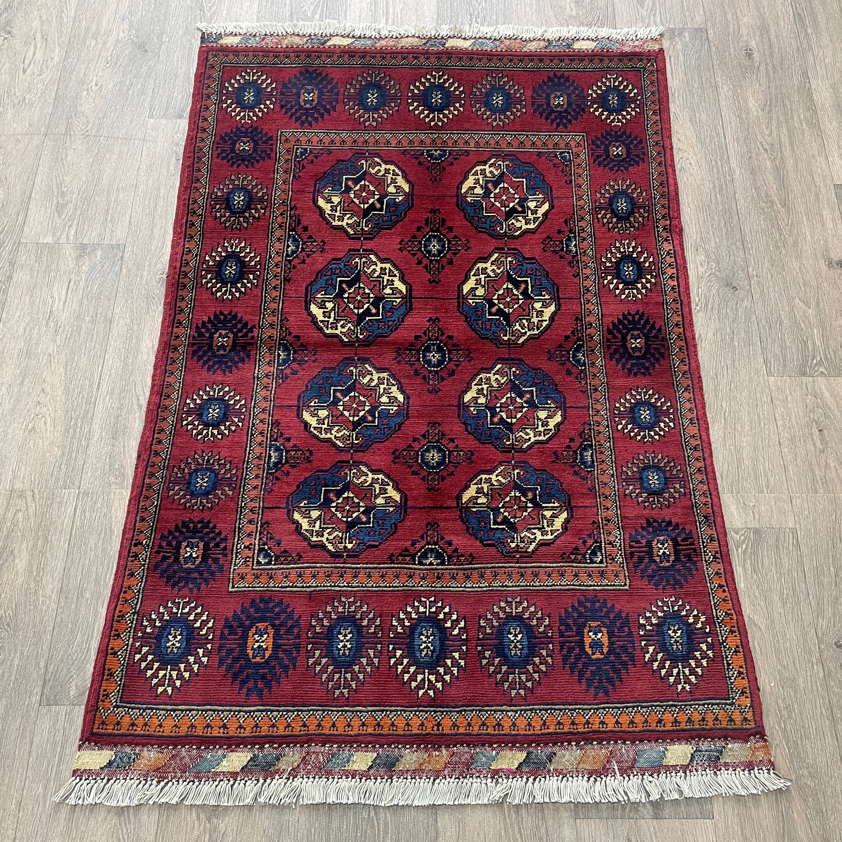 Fine Turkmen Tekke Rug (Merino Wool)