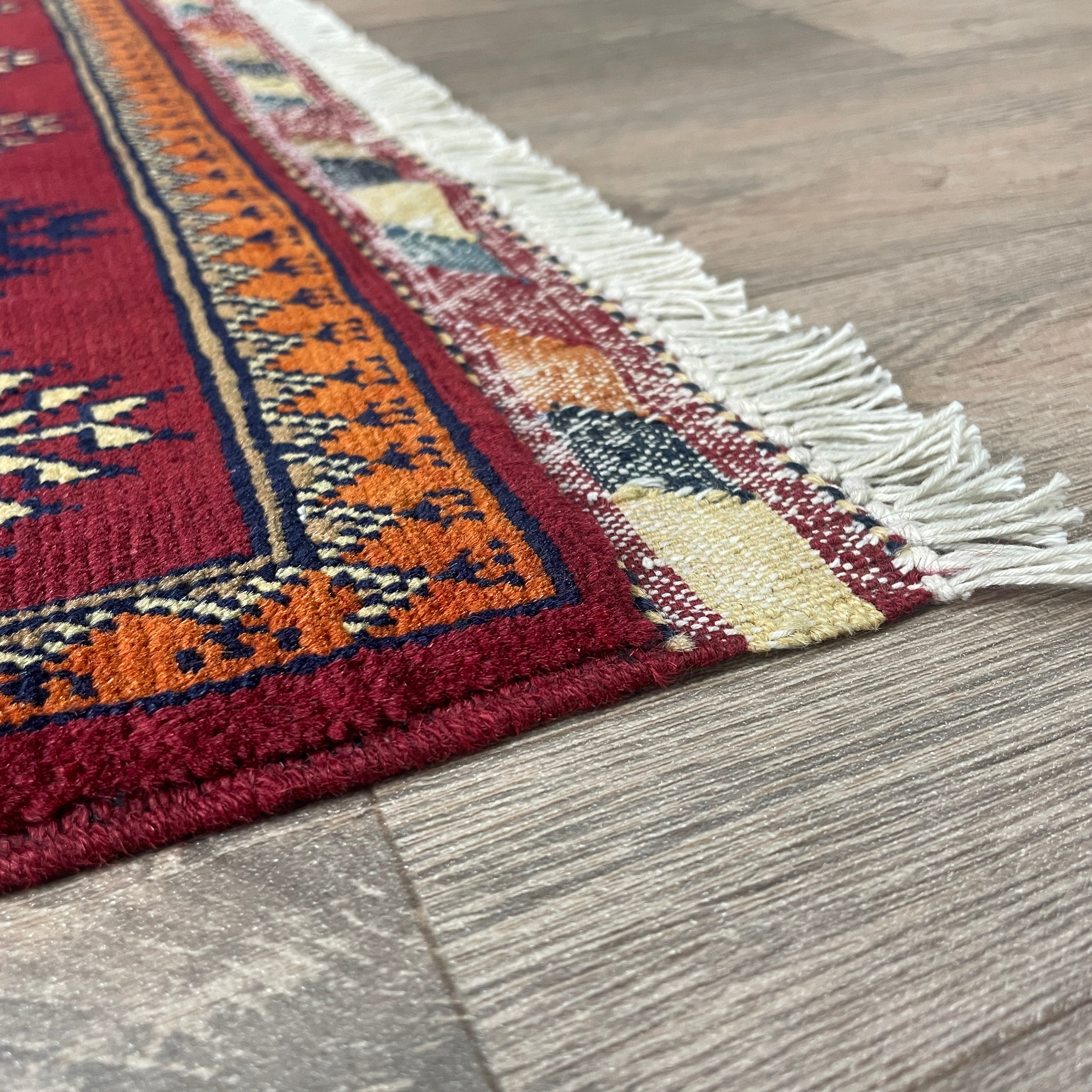 Fine Turkmen Tekke Rug (Merino Wool)