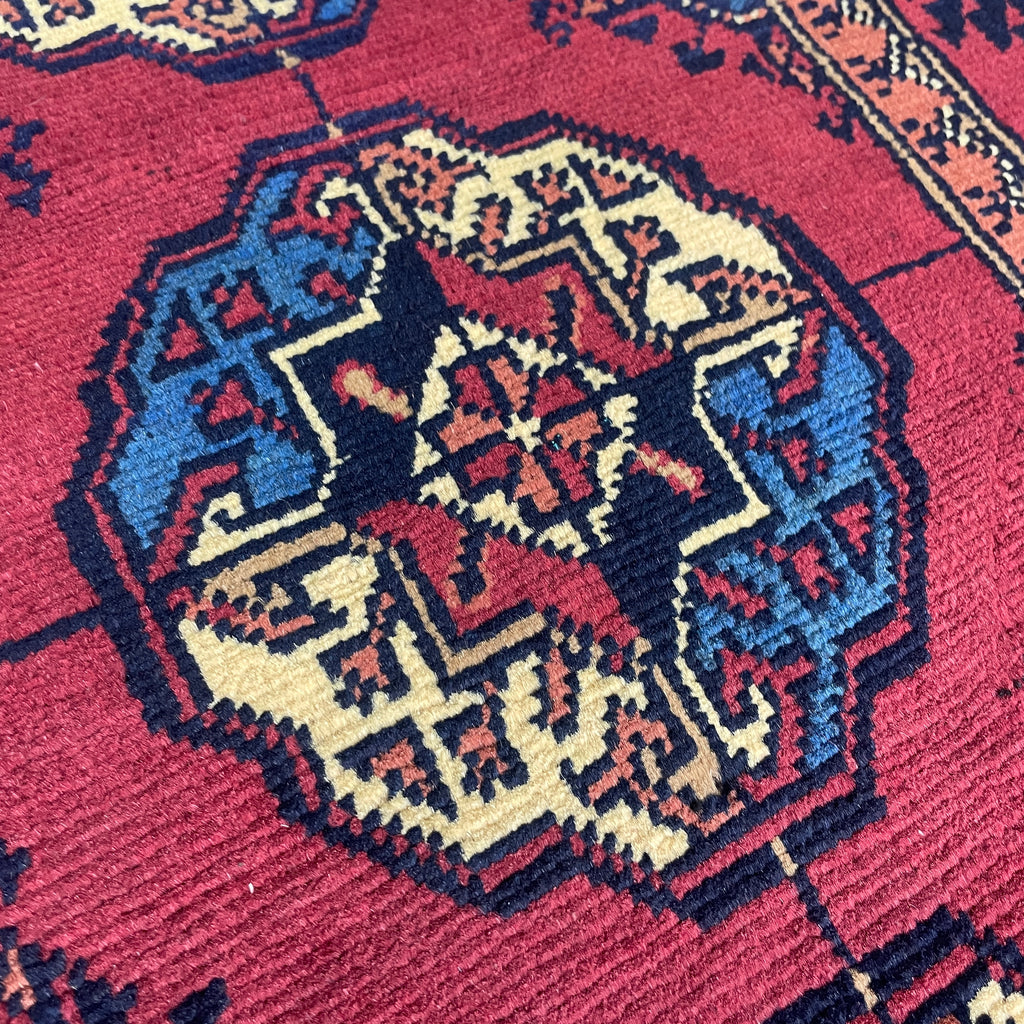 Fine Turkmen Tekke Rug (Merino Wool)