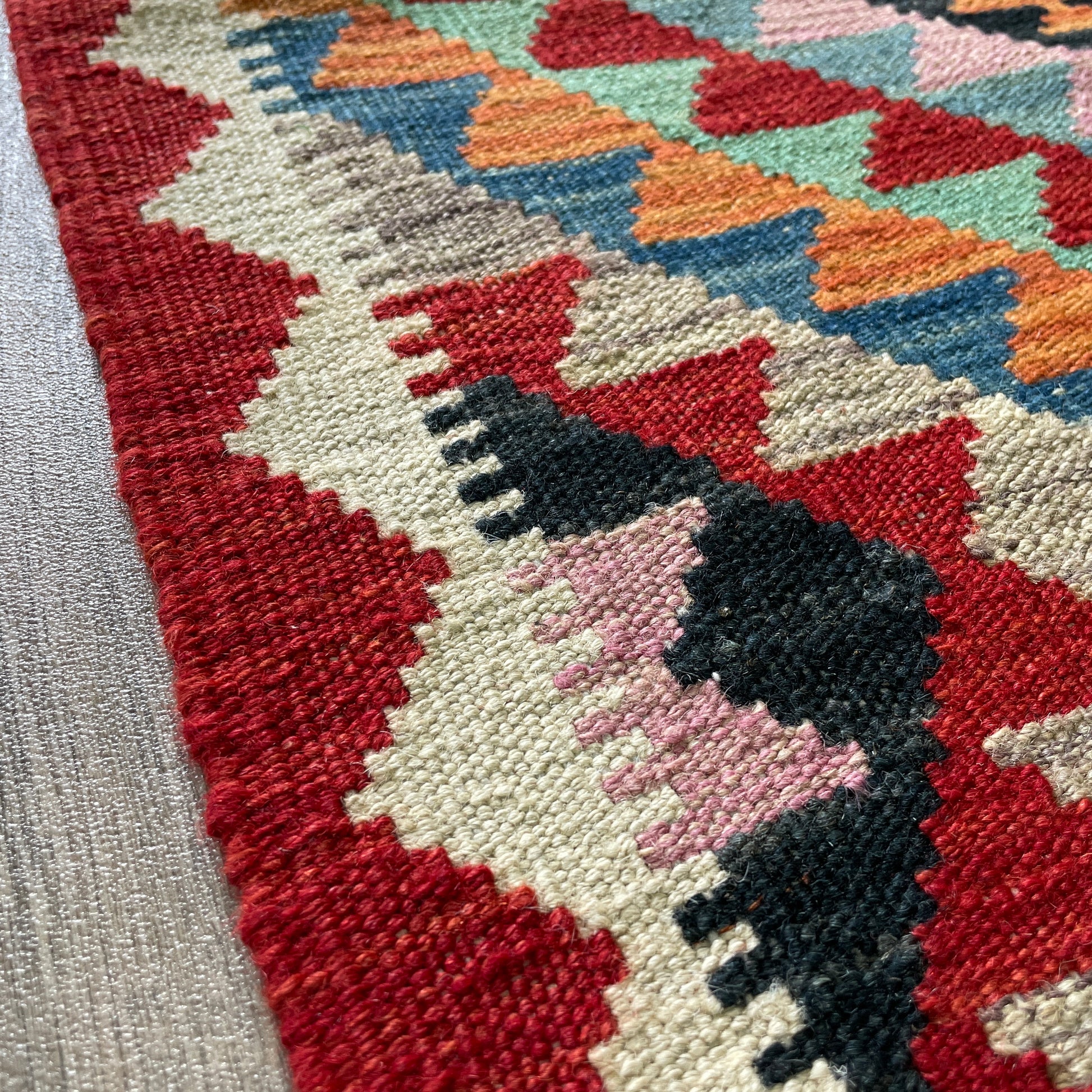 196 x 65 cm | Afghan Kilim Runner