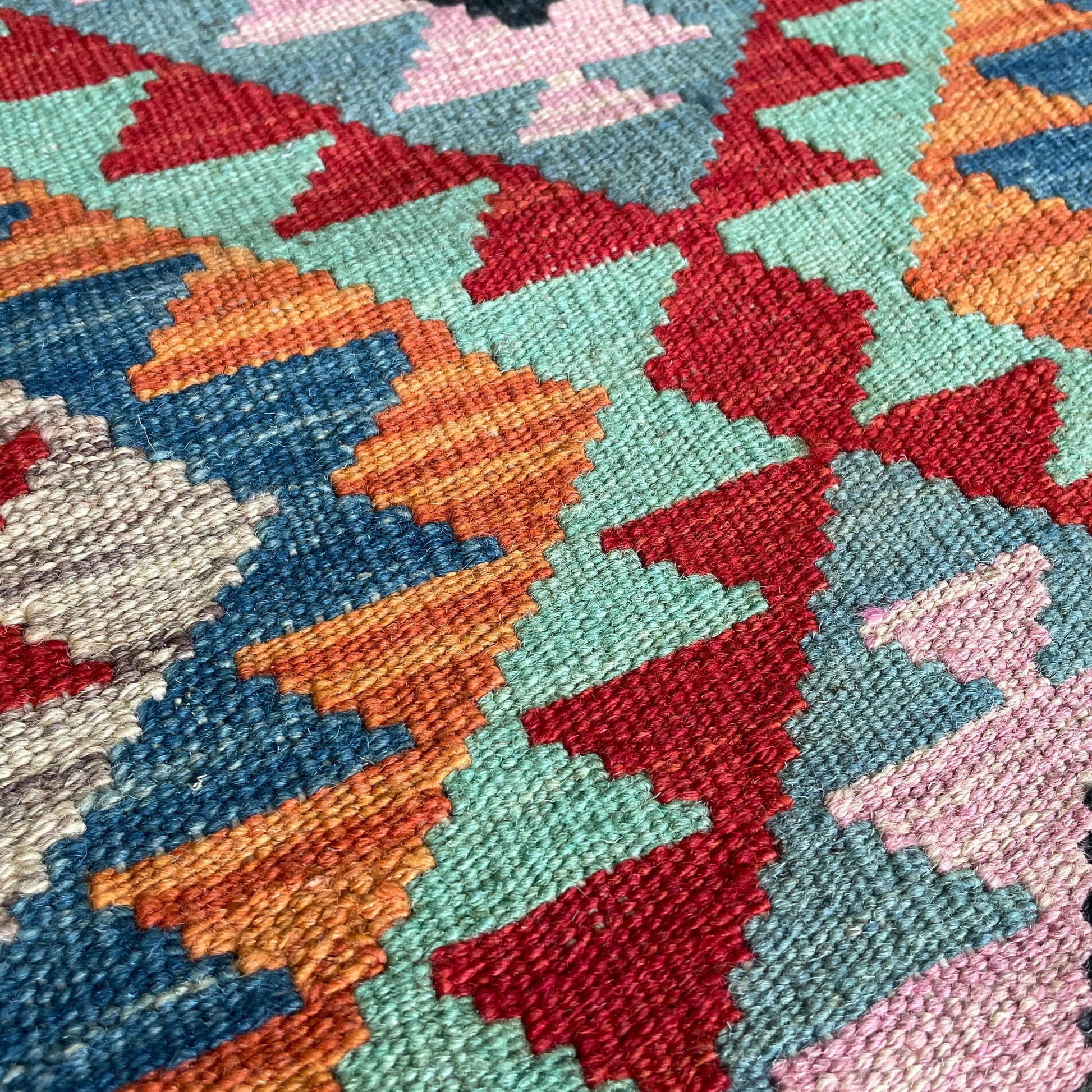196 x 65 cm | Afghan Kilim Runner