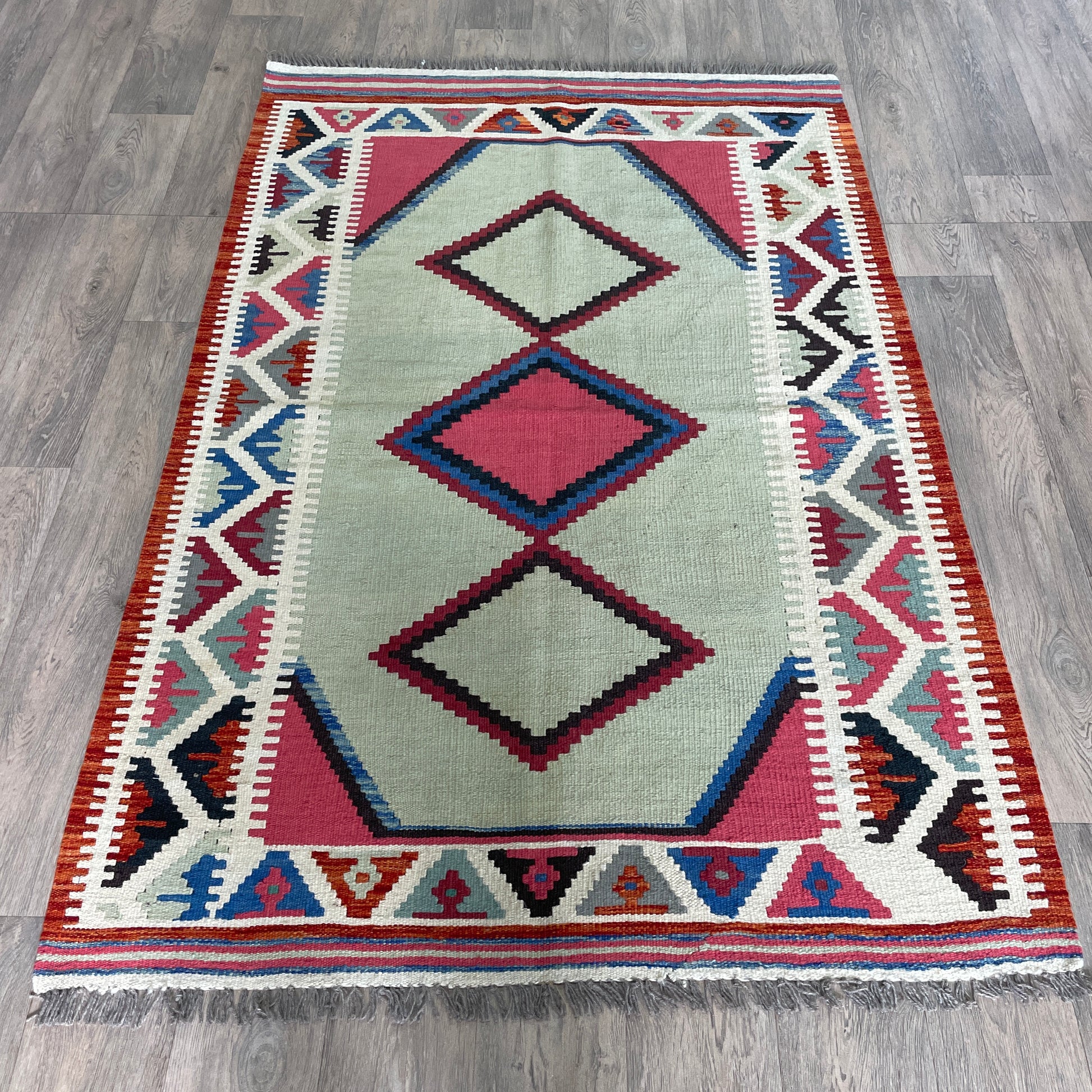 188 x 120 cm | Afghan Chubi Kilim Rug