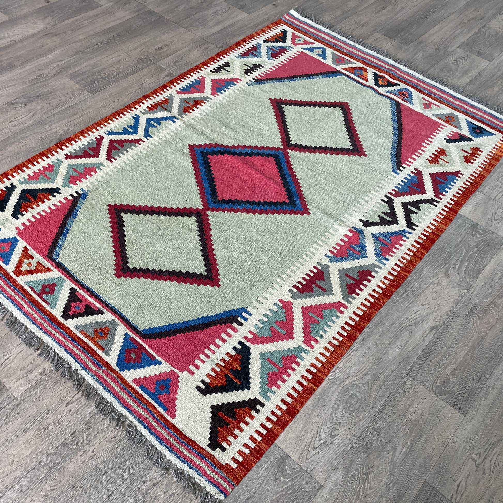 188 x 120 cm | Afghan Chubi Kilim Rug