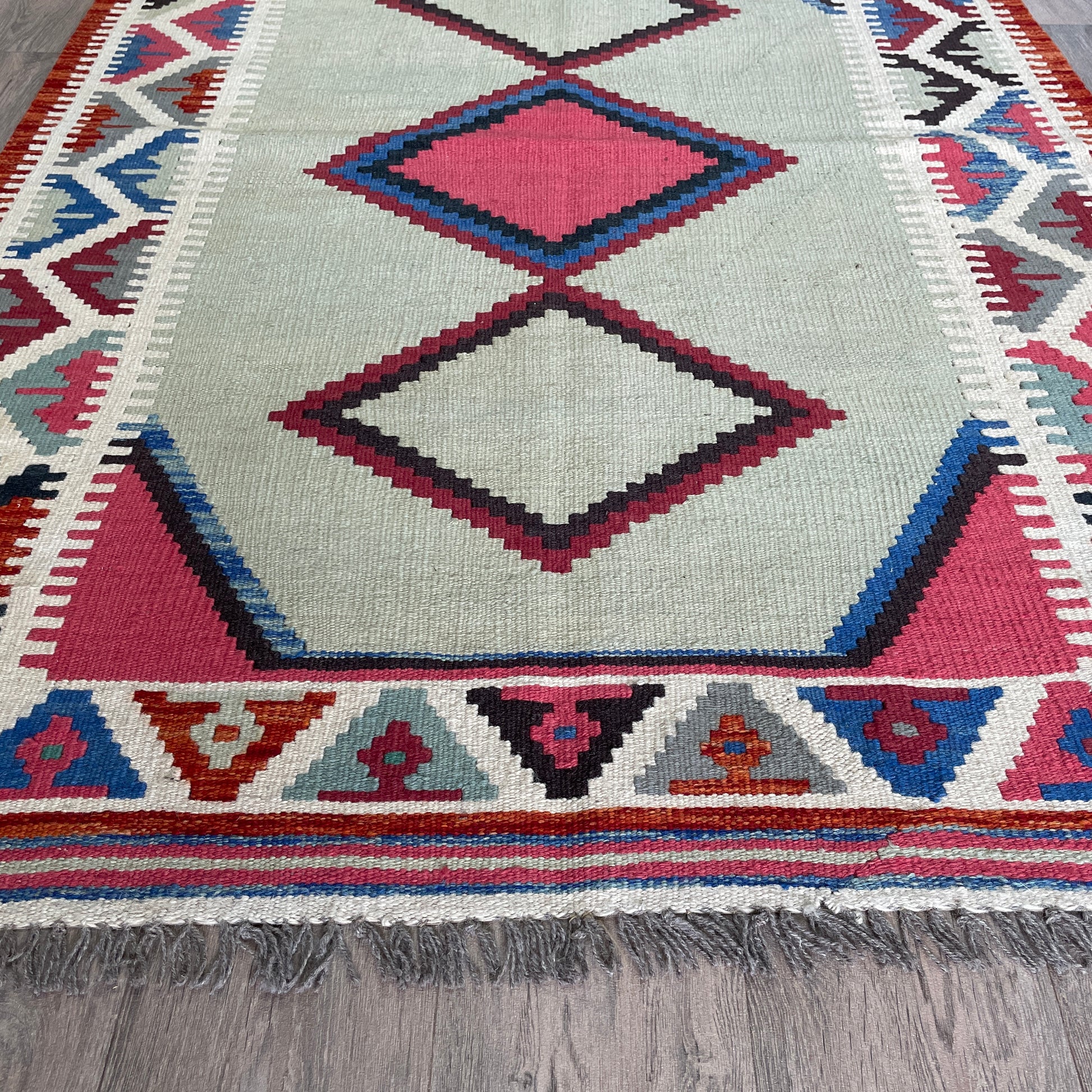 188 x 120 cm | Afghan Chubi Kilim Rug