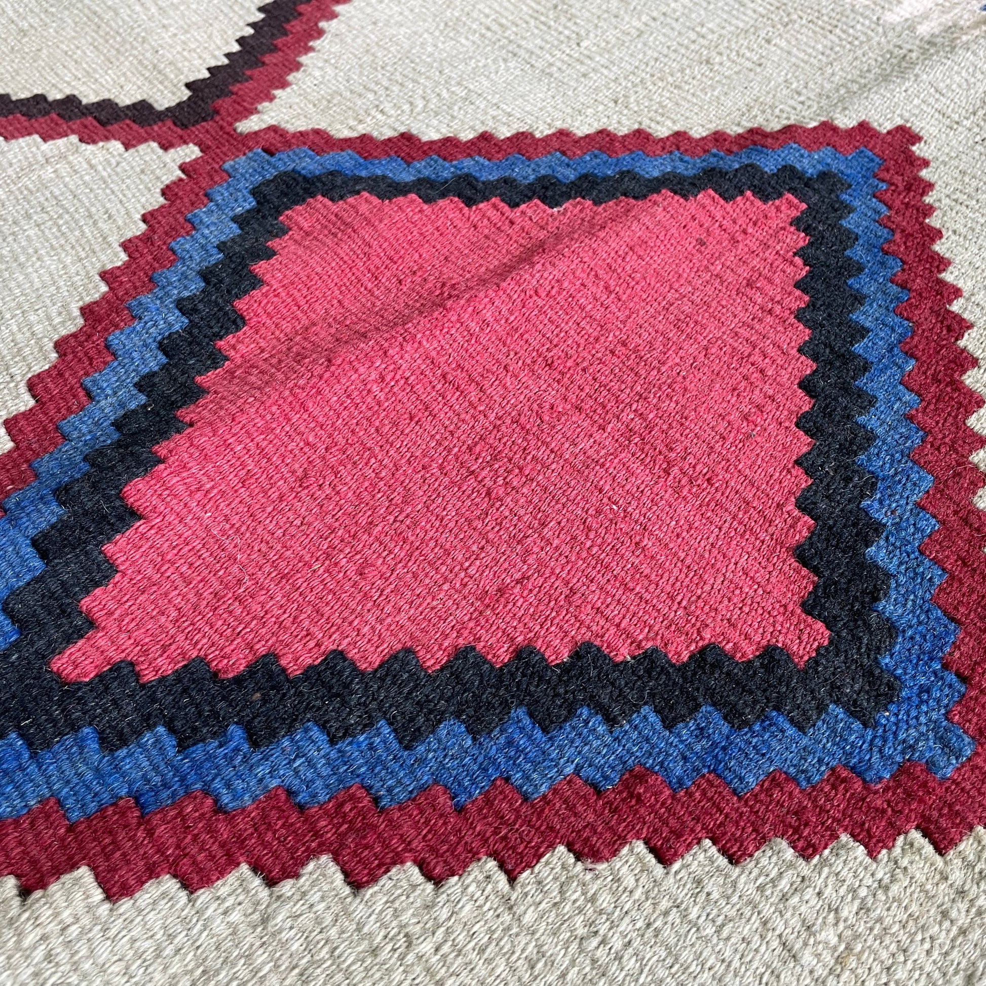 188 x 120 cm | Afghan Chubi Kilim Rug