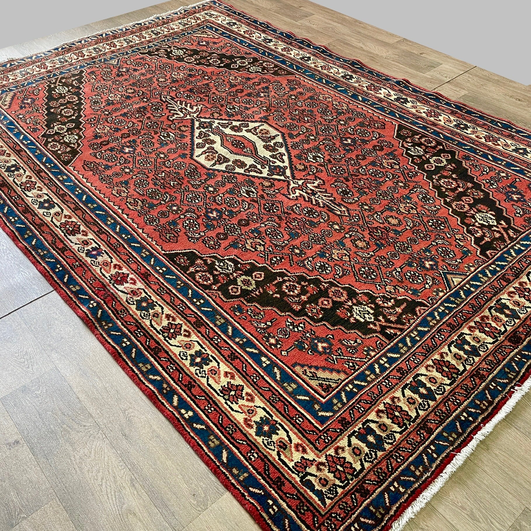 309 x 204 cm | Persian Hamadan Rug (Old 1970)