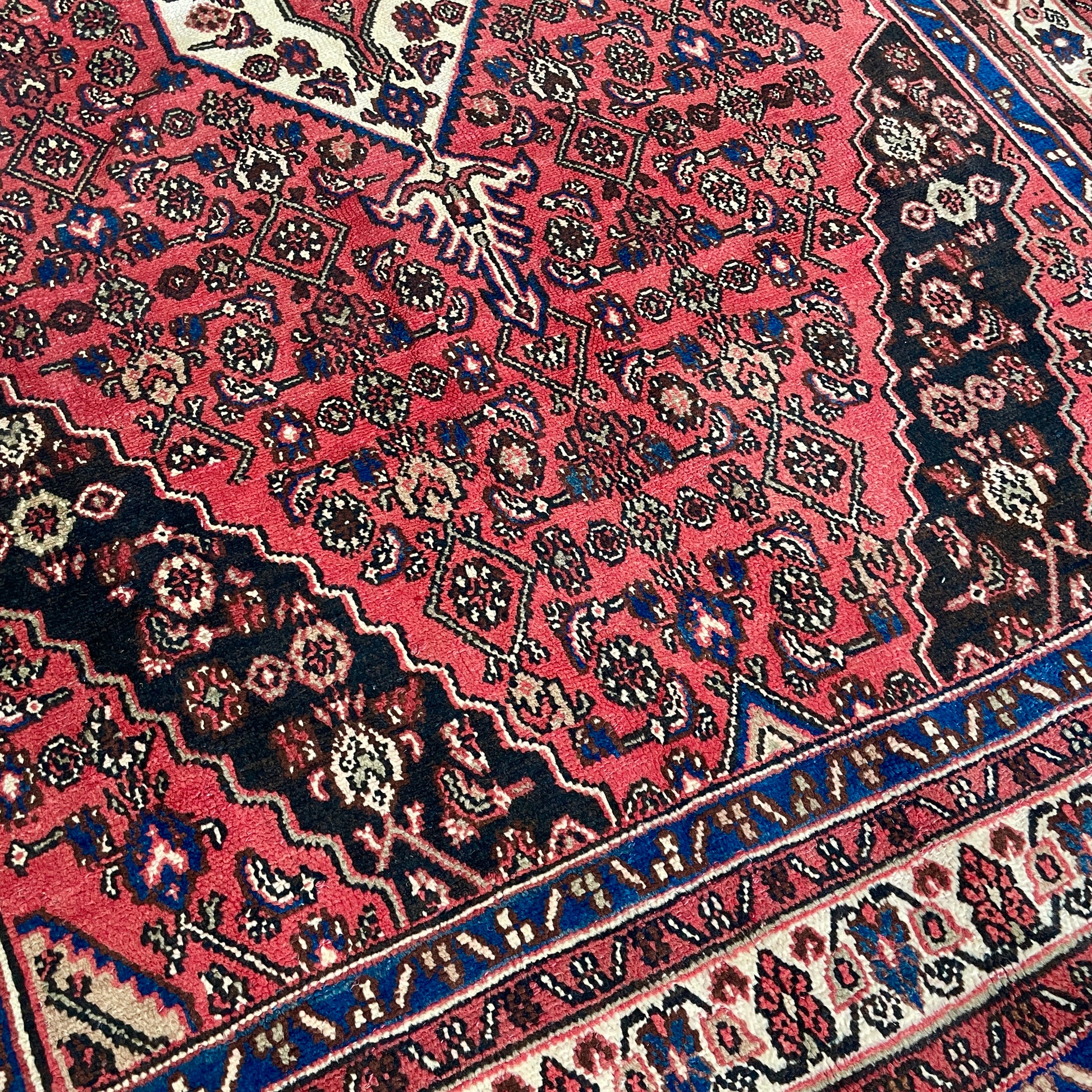 309 x 204 cm | Persian Hamadan Rug (Old 1970)