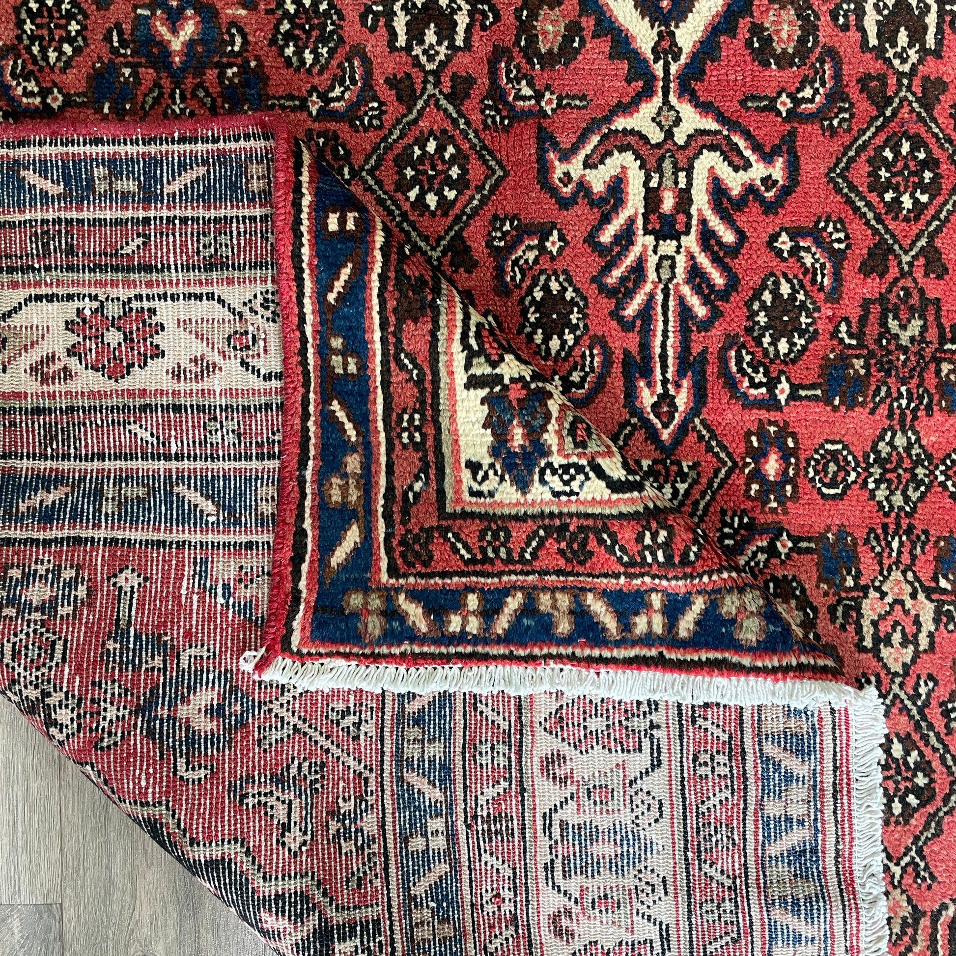 309 x 204 cm | Persian Hamadan Rug (Old 1970)