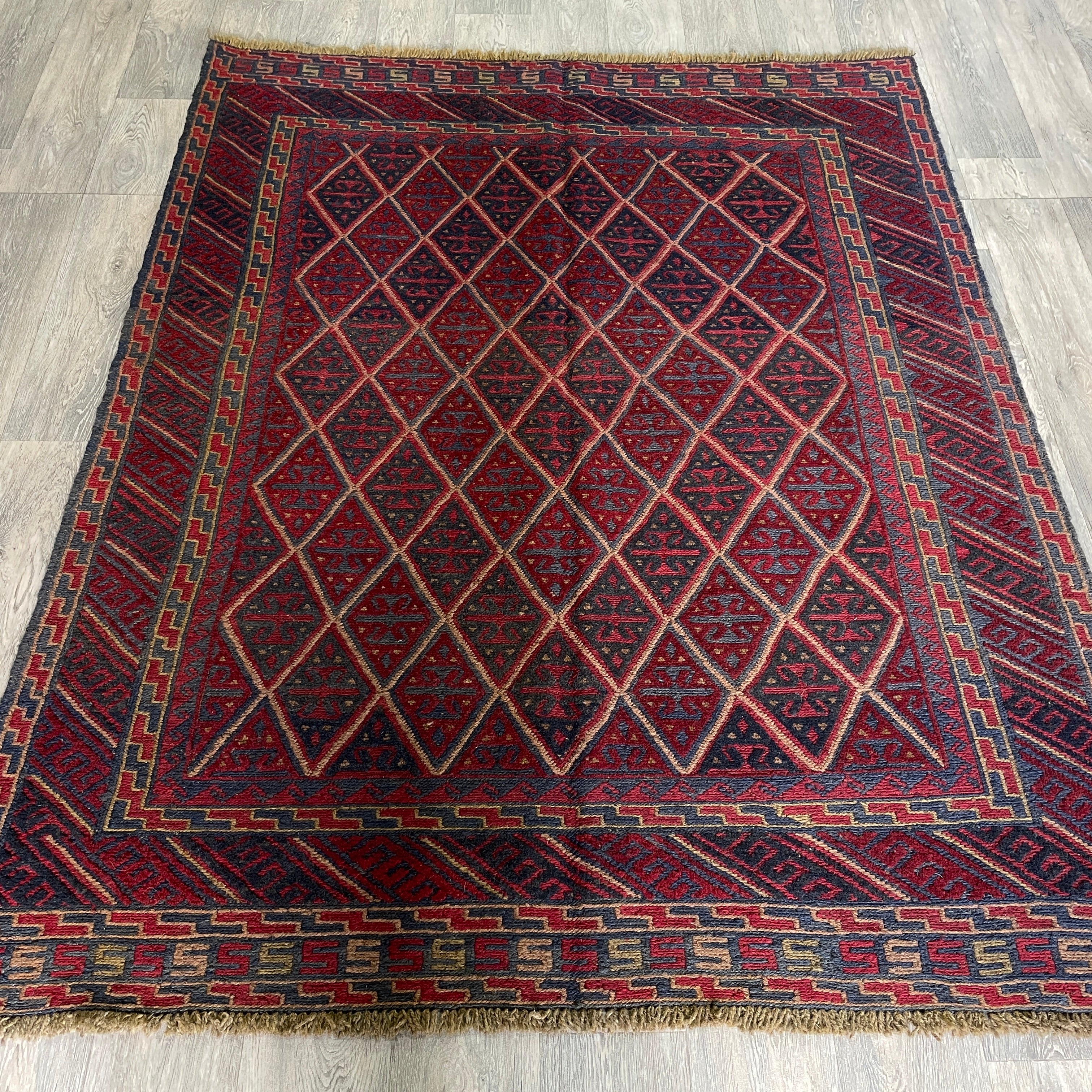 194 x 150 cm | Afghan Mushwani Rug - Khorasan Rugs