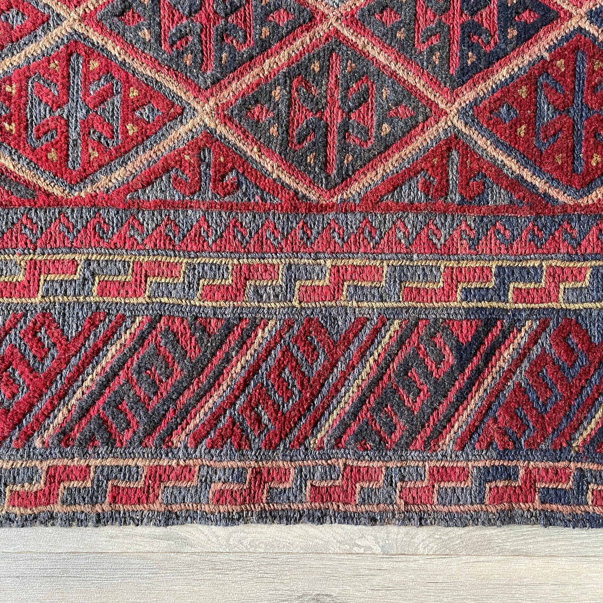194 x 150 cm | Afghan Mushwani Rug