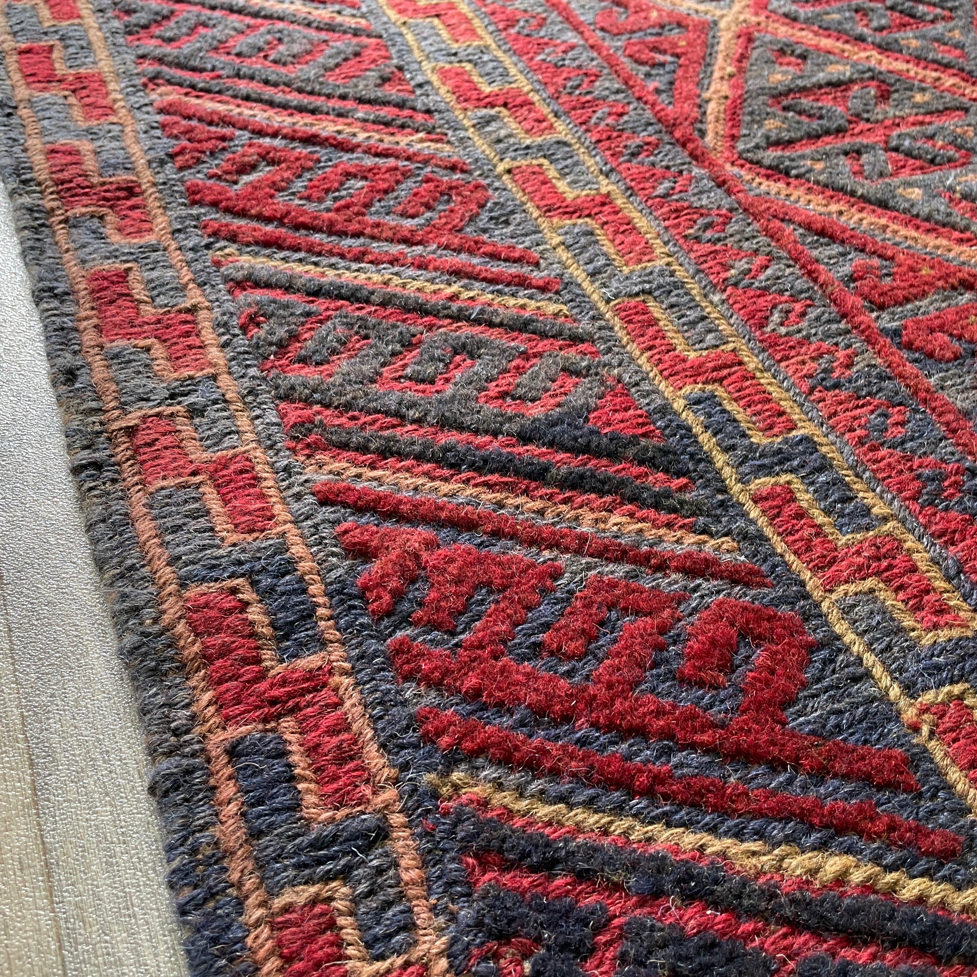 194 x 150 cm | Afghan Mushwani Rug