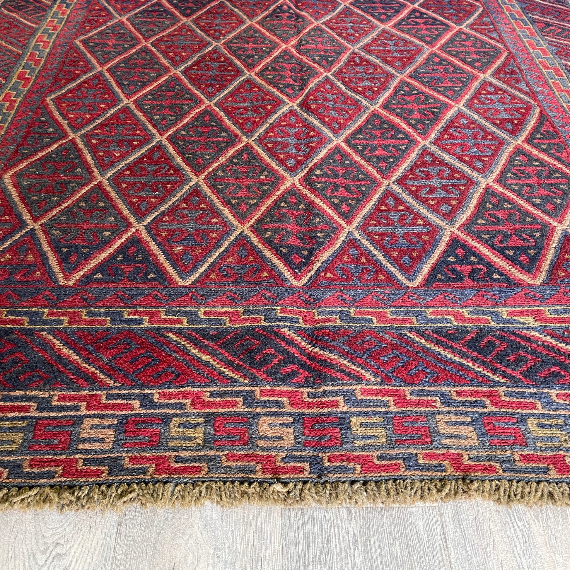 194 x 150 cm | Afghan Mushwani Rug