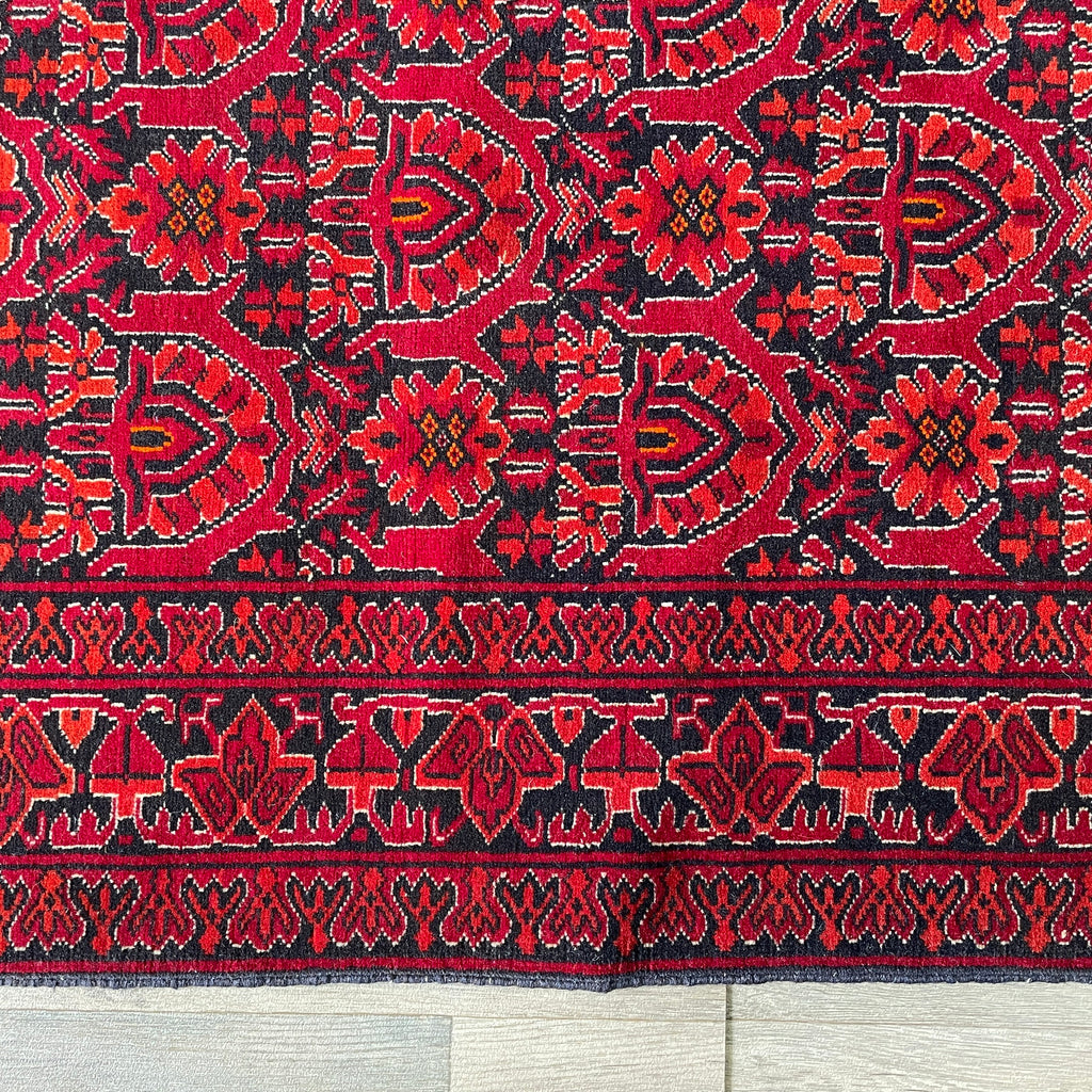 208 x 125 cm | Afghan Gul-Bagh Rug (Old 1990)