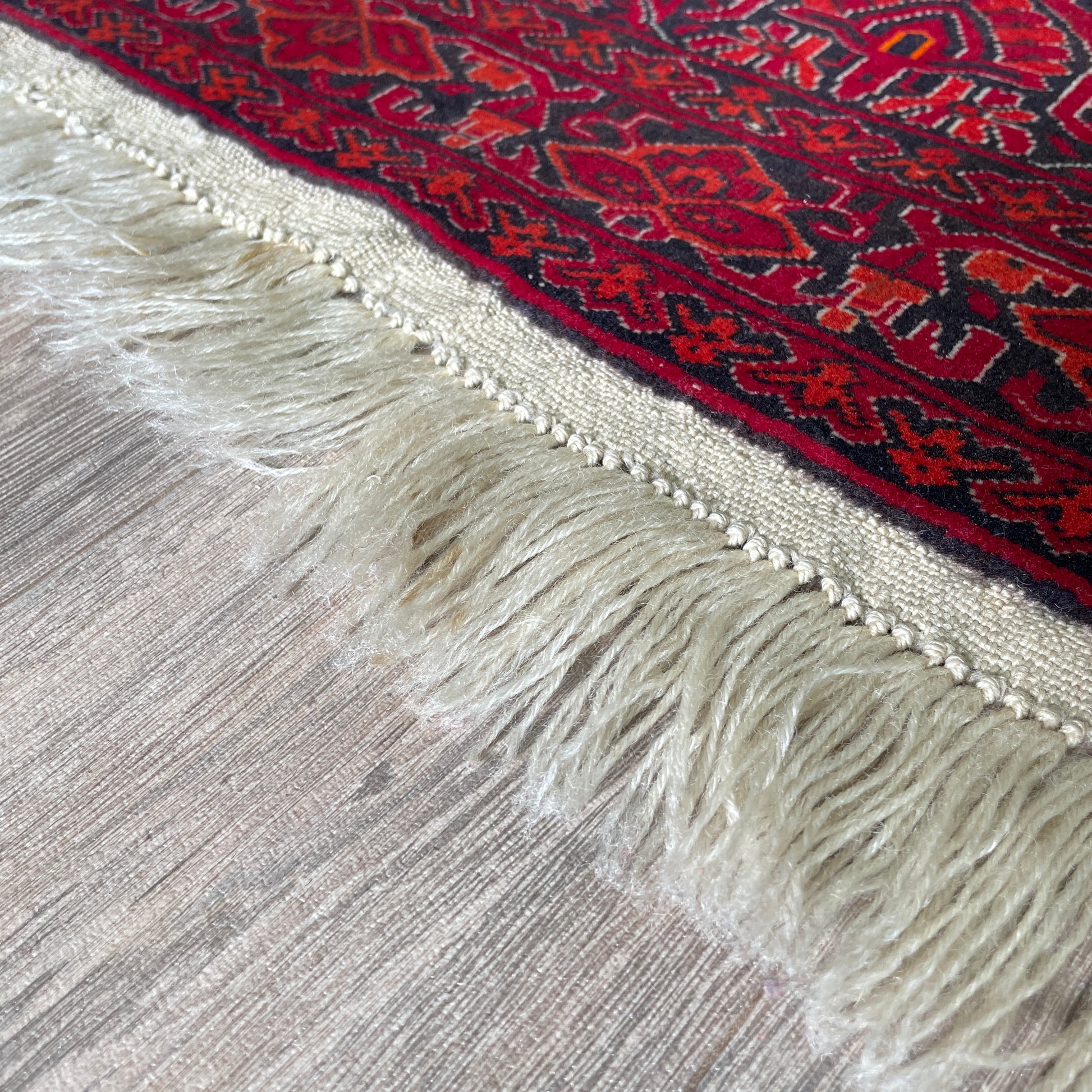 208 x 125 cm | Afghan Gul-Bagh Rug (Old 1990)