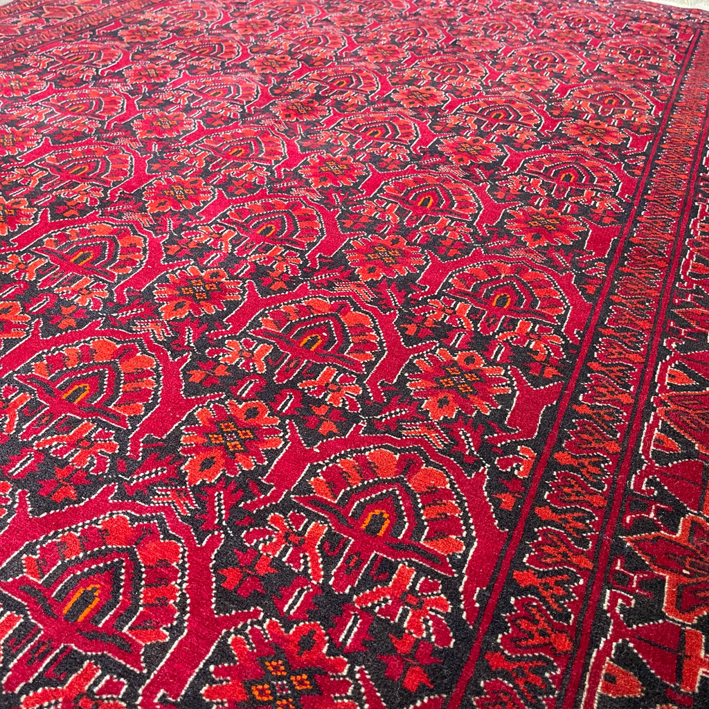 208 x 125 cm | Afghan Gul-Bagh Rug (Old 1990)
