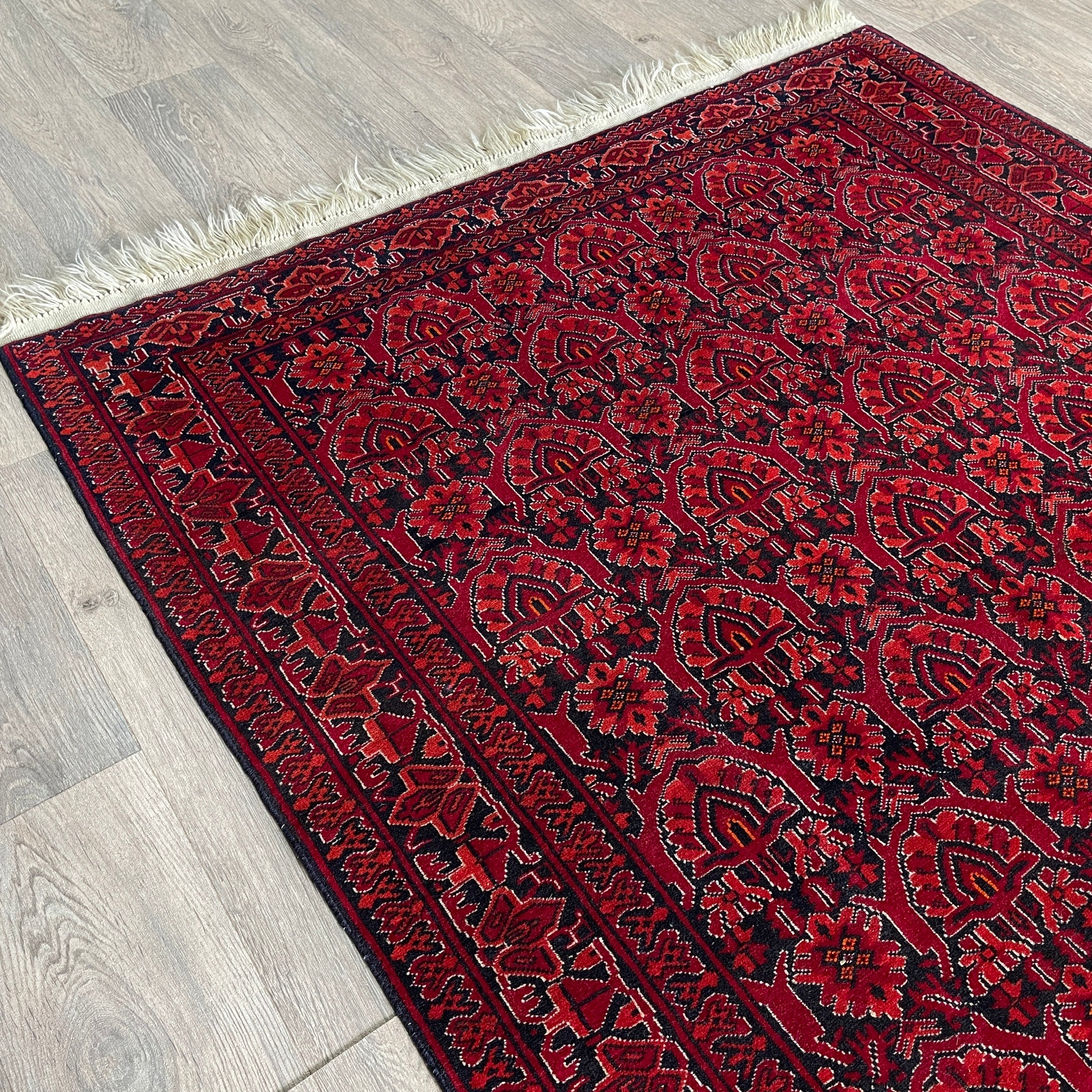 208 x 125 cm | Afghan Gul-Bagh Rug (Old 1990)