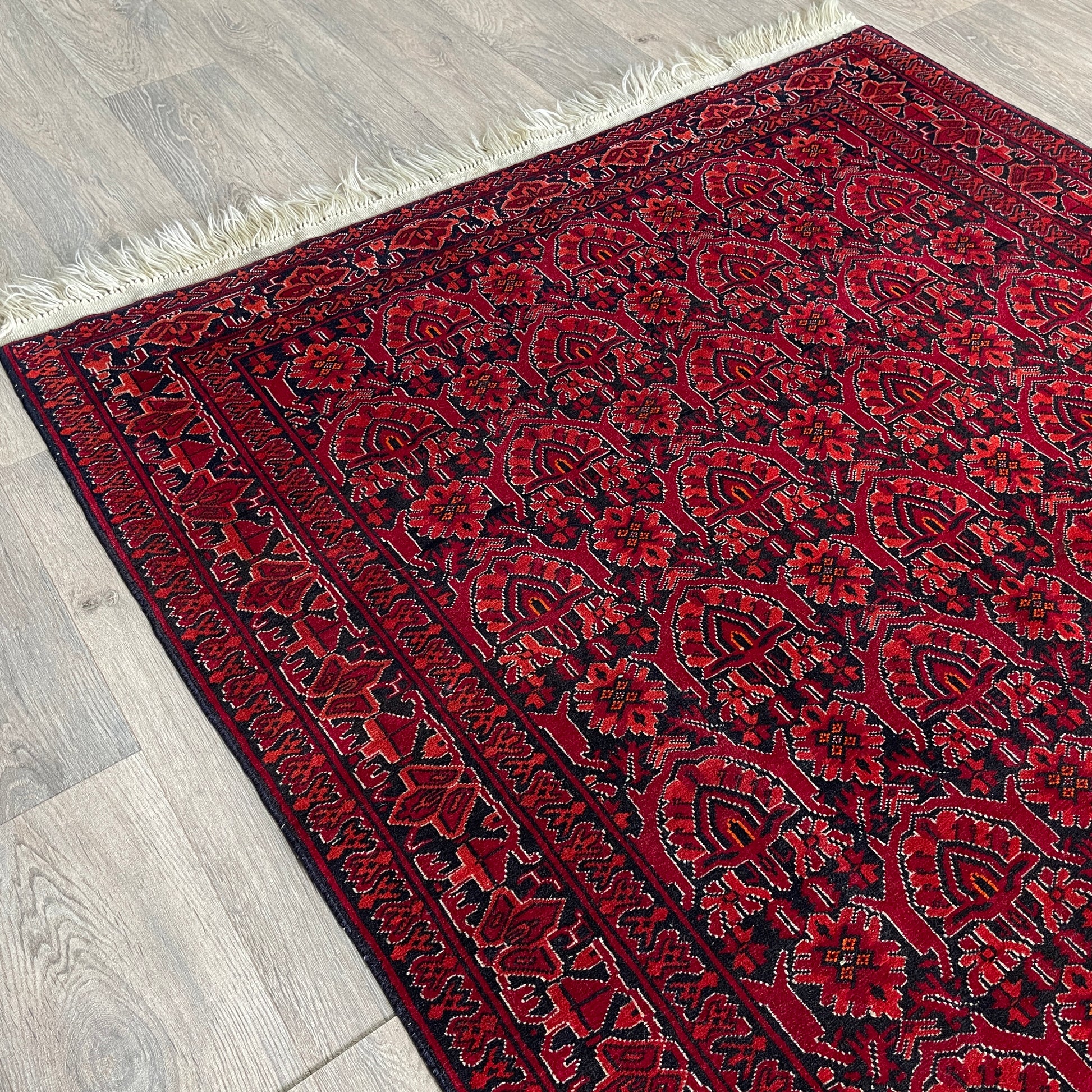208 x 125 cm | Afghan Gul-Bagh Rug (Old 1990)