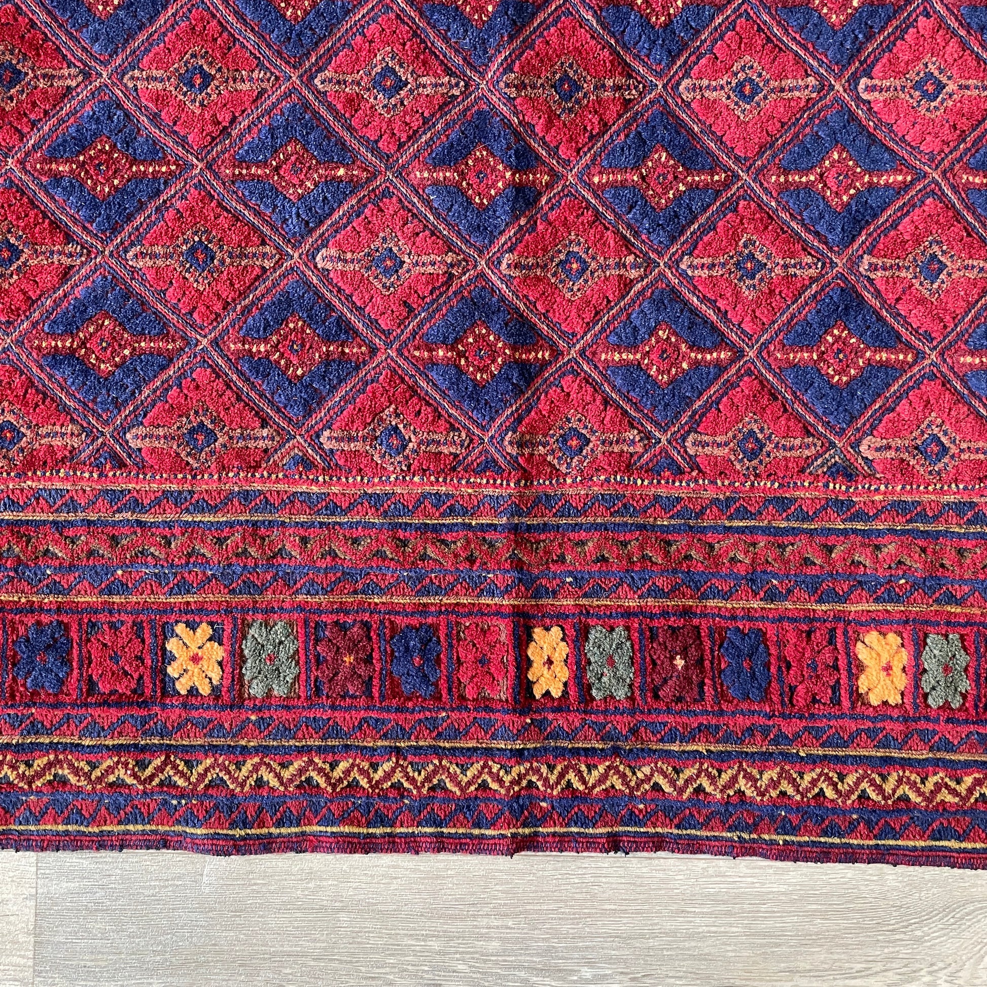 202 x 149 cm | Afghan Fine Mushwani Rug