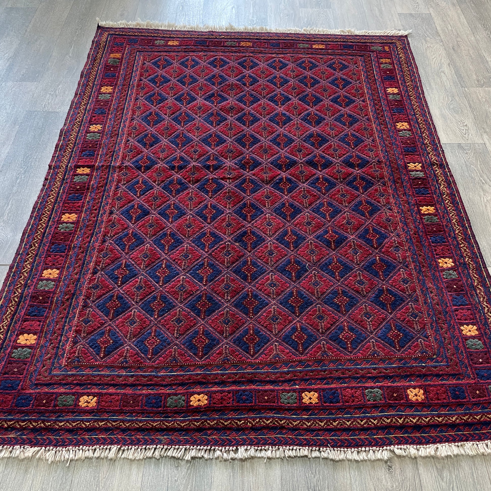202 x 149 cm | Afghan Fine Mushwani Rug