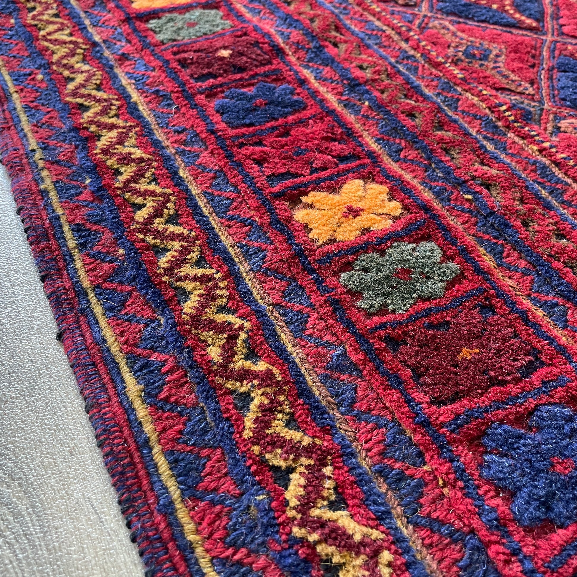 202 x 149 cm | Afghan Fine Mushwani Rug