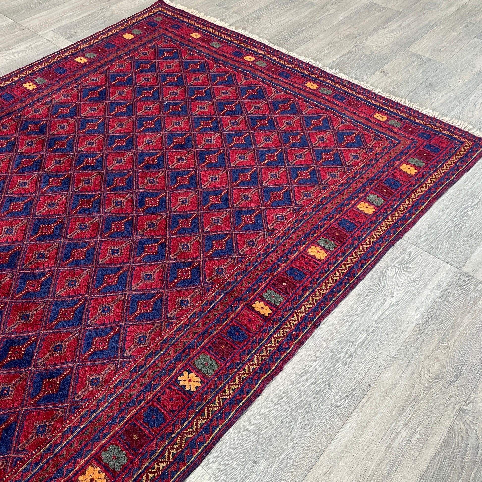 202 x 149 cm | Afghan Fine Mushwani Rug