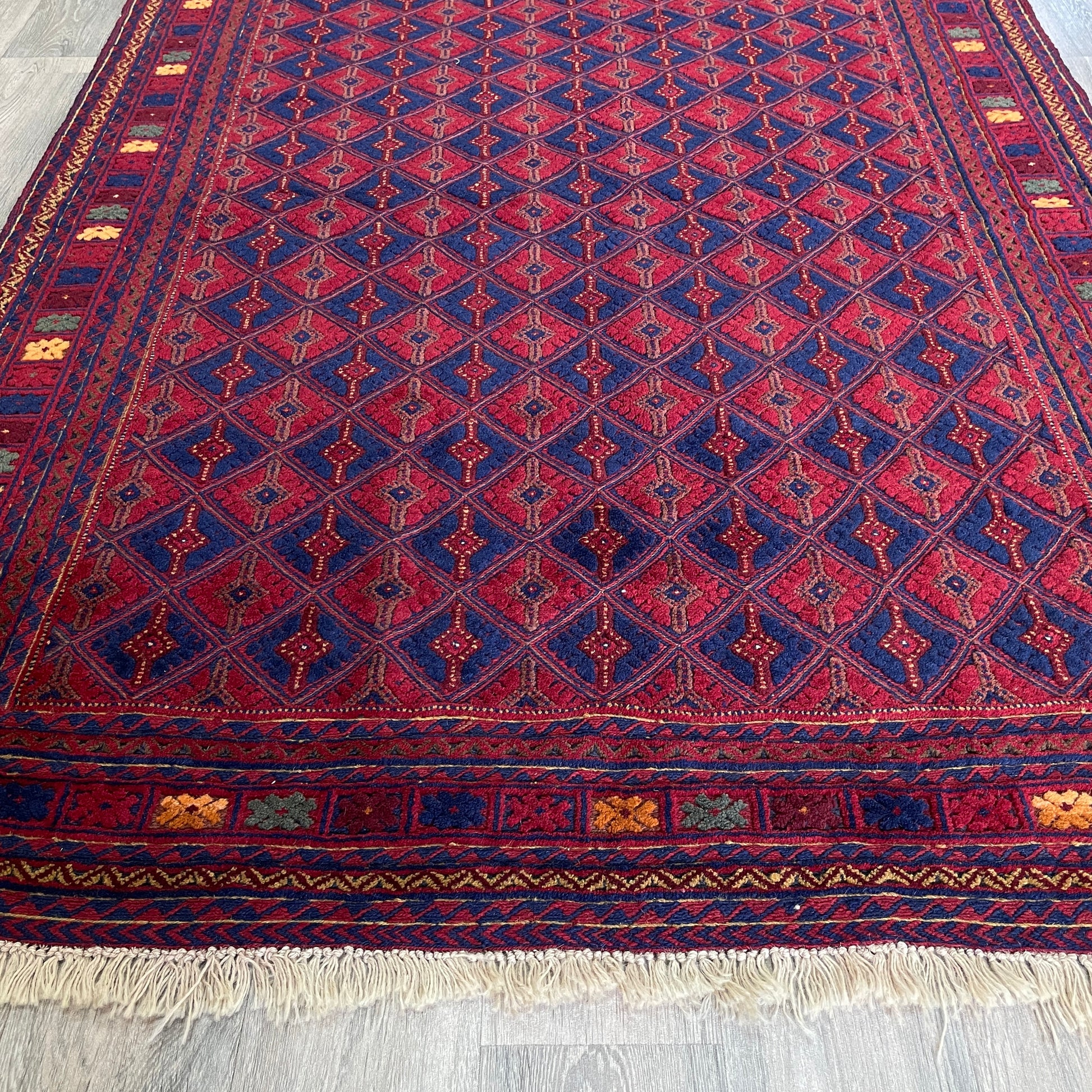 202 x 149 cm | Afghan Fine Mushwani Rug