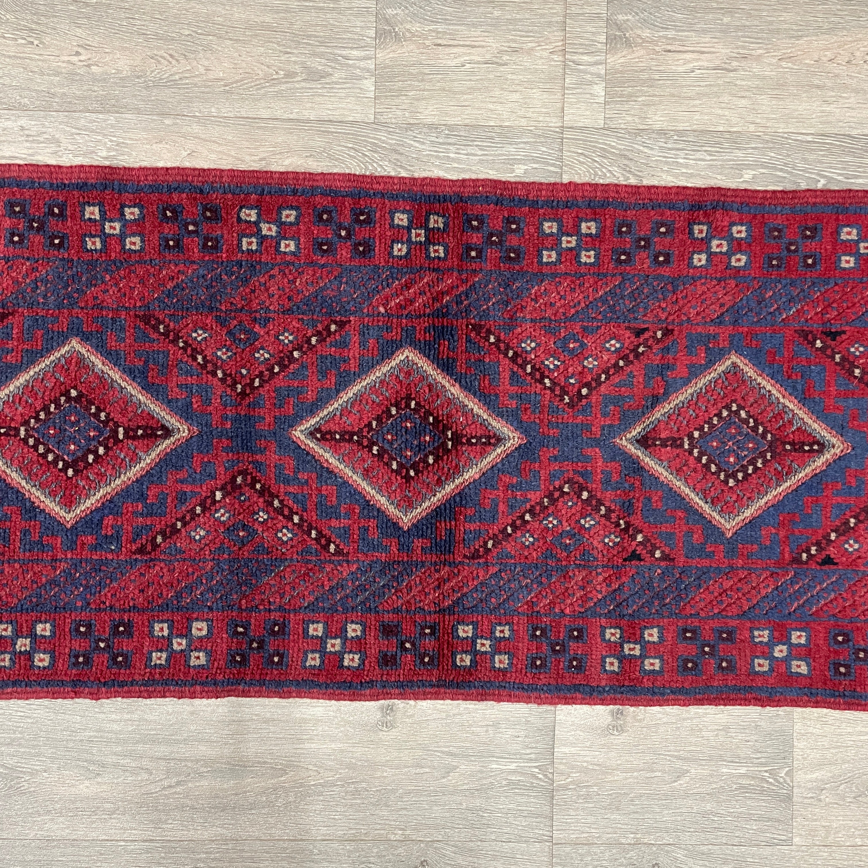 Afghan Mushwani Runner
