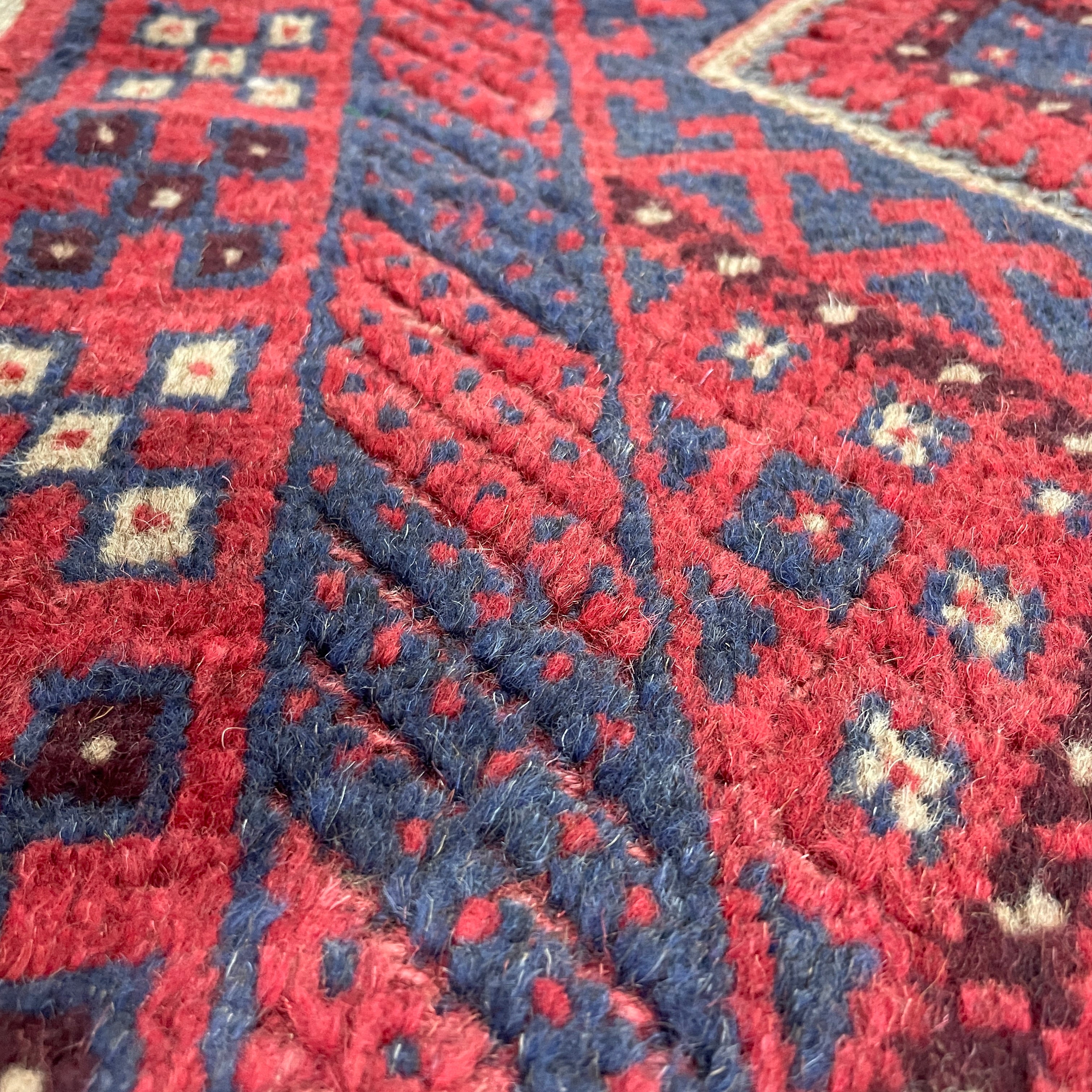 Afghan Mushwani Runner