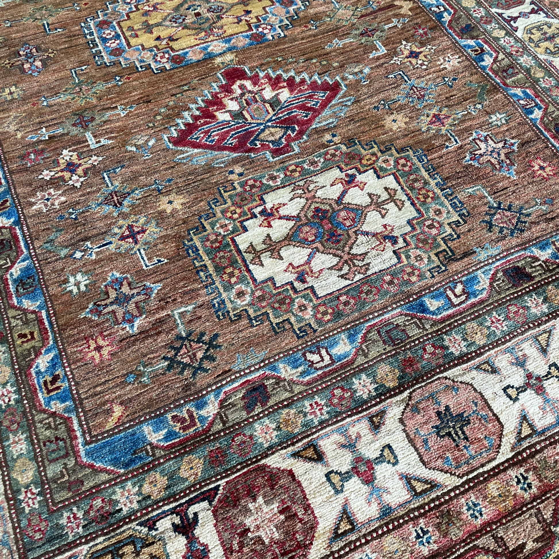 226 x 153 cm | Afghan Super Kazak Rug